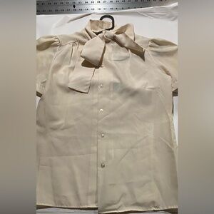 Vintage silky cream color blouse Sz.10